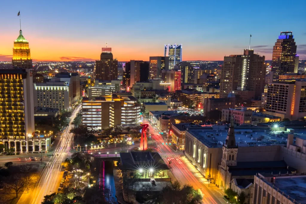 San Antonio, Texas skyline at night